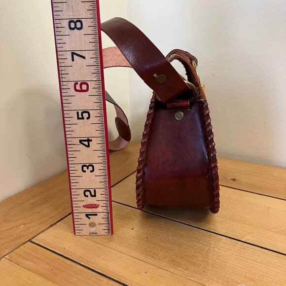 Tooled Leather Purse Small Shoulder Bag Embossed Design Wood Closure 6.5" Tall - Picture 2 of 7